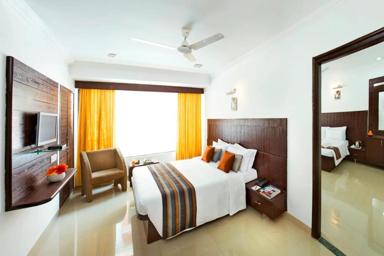 Hotel Shirdi Sai Wada 외부 사진