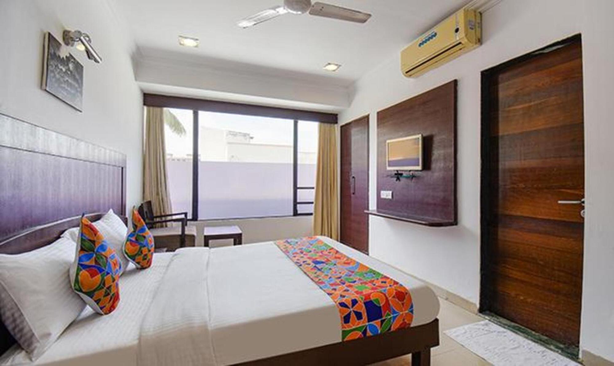 Hotel Shirdi Sai Wada 외부 사진